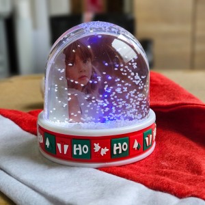 Glob foto de Craciun cu led "Ho Ho Ho" personalizat cu 2 fotografii